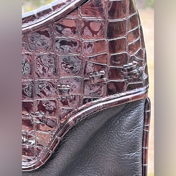 EUC Brighton Faux Croc Embossed Soft Leather Shoulder Bag - Picture 9 of 13